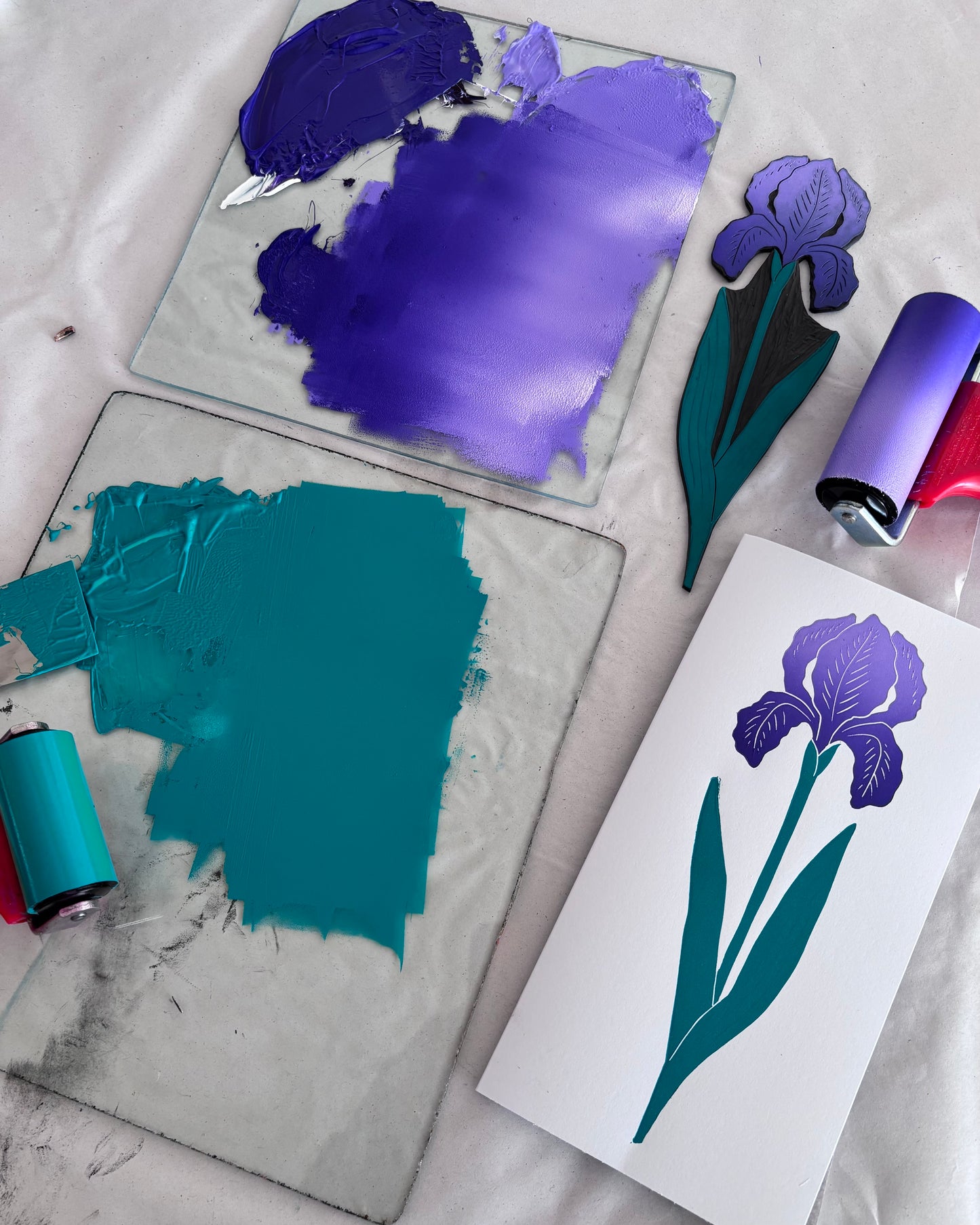 Iris Linocut & Stained Glass Workshop at Lydney Park Estate 12/6/26 & 13/6/26