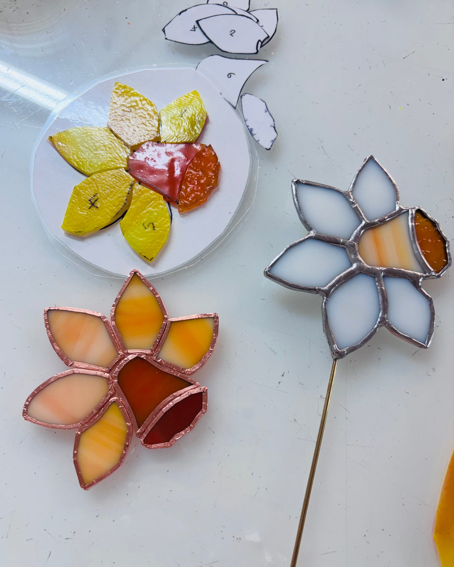 Daffodil Linocut & Stained Glass Workshop at Lydney Park Estate 12/3/27 & 13/3/27